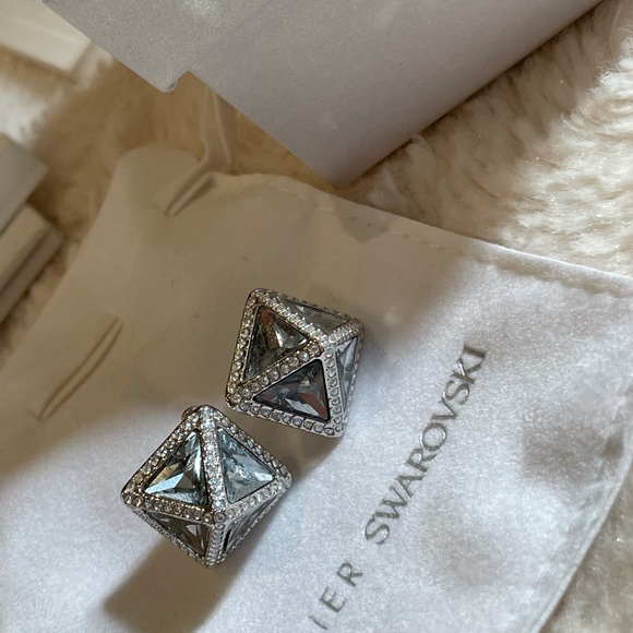 Atelier Crystal Swarovski Earings - Picture 4 of 6